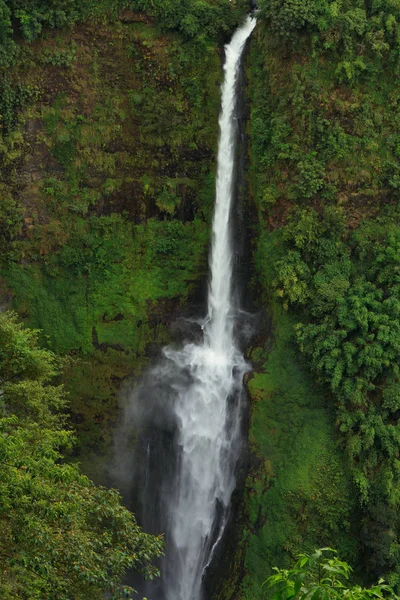 Tad Fan şelale peyzaj
