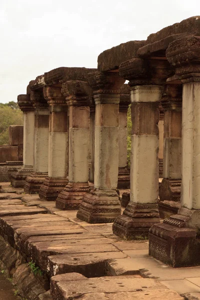 Koridorda bir Ankor Wat Tapınağı
