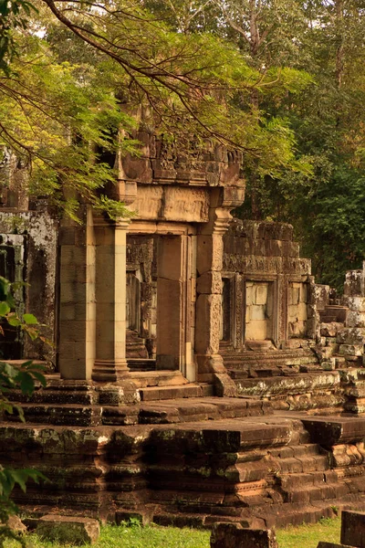 Ruinas antiguas Angkor Wat —  Fotos de Stock