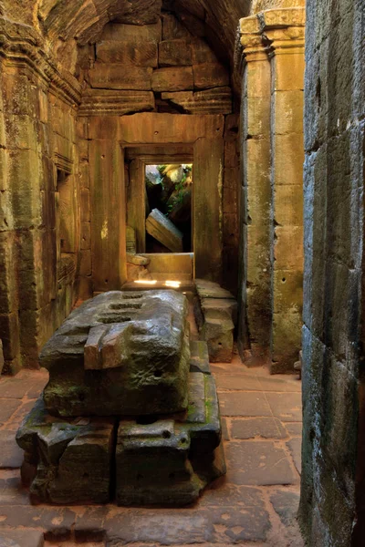 Ruinas antiguas Angkor Wat — Foto de Stock