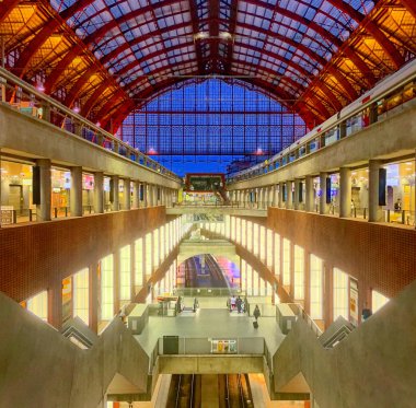 Antwerp Merkez Tren İstasyonu