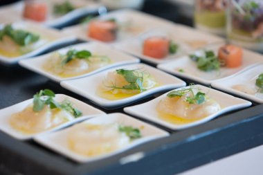 Meze bir plaka üzerinde