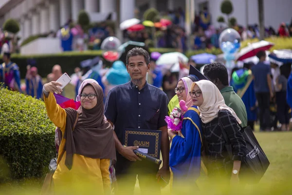 Sintok Kedah Malaysia Cirka Oktober 2019 Asiatiska Universitetsstudenter Firar Examen — Stockfoto
