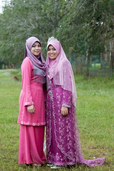 Wanita Muda Yang Cantik Dalam Jilbab — Stok Foto