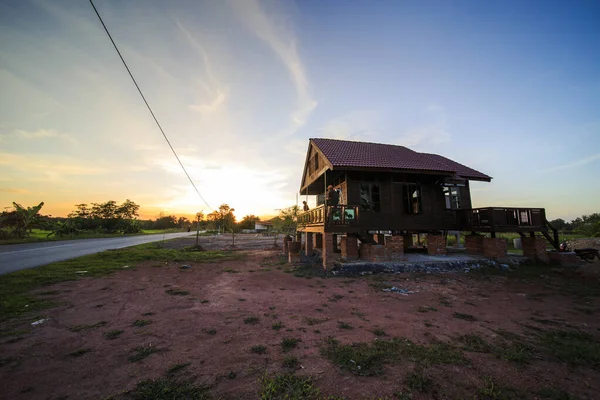 Una Vista General Casa Tradicional Malaya Madera Con Emocionante Vistazo — Foto de Stock