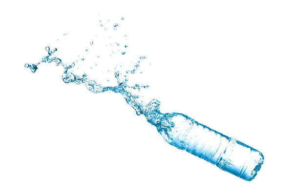 Stropire de apă dintr-o sticlă de plastic — Fotografie, imagine de stoc