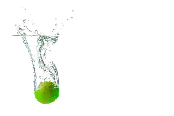 Apă verde Apă Splash fundal estompat — Fotografie, imagine de stoc