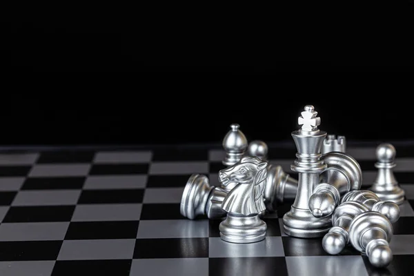 Échecs Argentés Sur Échiquier Détail Objet Art — Photo