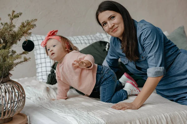 Moeders Liefde Zorg Dochter Van Het Syndroom Het Concept Van — Stockfoto