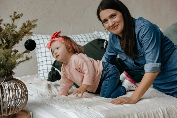 Amor Cuidado Mãe Síndrome Filha Conceito Amor Pelas Crianças — Fotografia de Stock