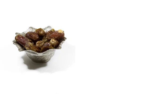Radaman kavramı beyaz artalanları ile kurutulmuş tarihleri