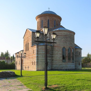 Pitsunda, Abhazya'da, 19 Eylül 2017: Akşam Pitsunda havari Andrew onuruna antik ataerkil Katedrali