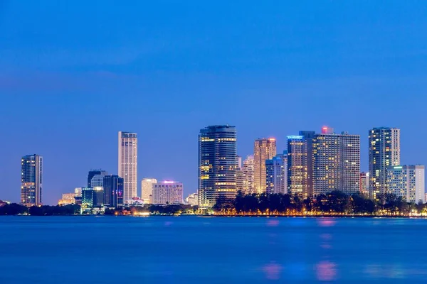 Gurney Drive and George Town Metropolitan from Straits Quay, Penang Malaysia — Stock Photo, Image