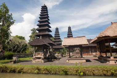 Taman Ayun Tapınağı veya Pura Taman Ayun Mengwi olarak bilinir