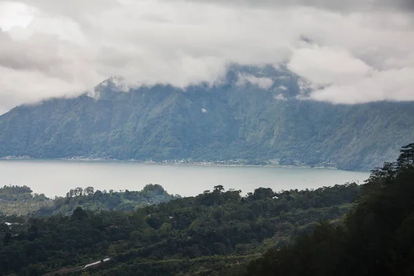 Pohled Kintamani sopka Mount Batur, Bali — Stock fotografie