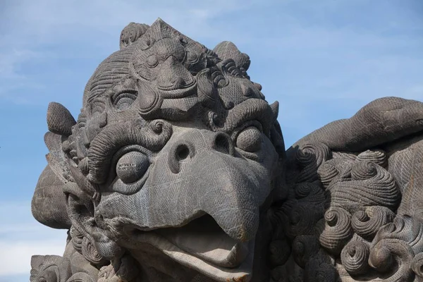 Vacances à Bali, Indonésie - Parc culturel Garuda Wisnu Kencana — Photo