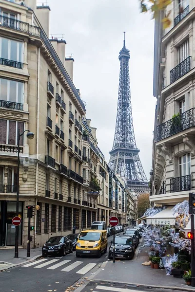 Vacaciones en París - Vista de la ciudad de París en invierno Navidad — Foto de Stock