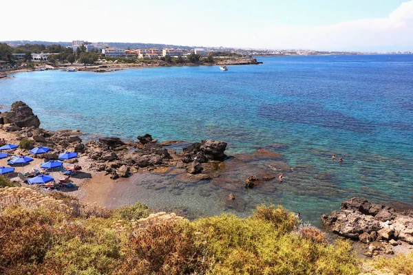 Summer beach at the resort. — Stock Photo, Image