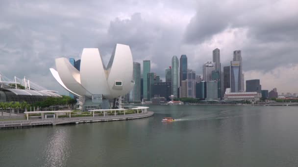 Θέα στο κέντρο της Σιγκαπούρης και το Marina Bay — Αρχείο Βίντεο