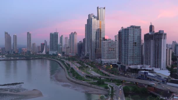 Panoramę miasta o zachodzie słońca, Panama City — Wideo stockowe