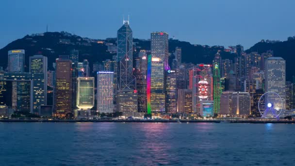 Hong Kong skyline látható a Kowloon oldalán a kikötő — Stock videók