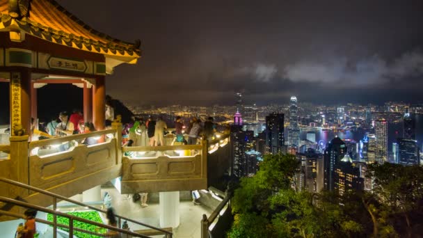 Lion's Pavilion kilátó pont, a Victoria Peak, Hong Kong — Stock videók