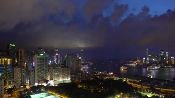 Высокий вид, парк Виктория и Центральный район Гонконга — стоковое видео