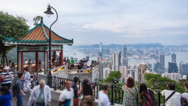 Mirador del Pabellón del León en Victoria Peak, Hong Kong — Vídeos de Stock
