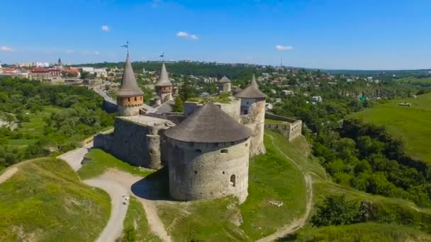 Lotnicze wideo zamek, twierdza na Ukrainie — Wideo stockowe