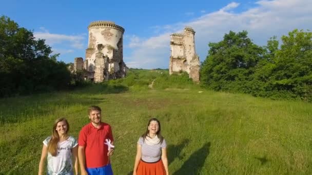 Group Of Fun Teens Take Aerial Selfies, Smile And Make Faces — Stock Video