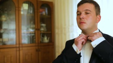 Adam giyinme papyon sığ derinlik-in tarla düzeltiyor