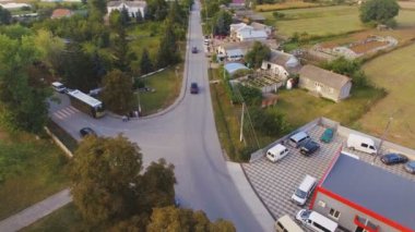 Road Trip hava video. İki araba 4k