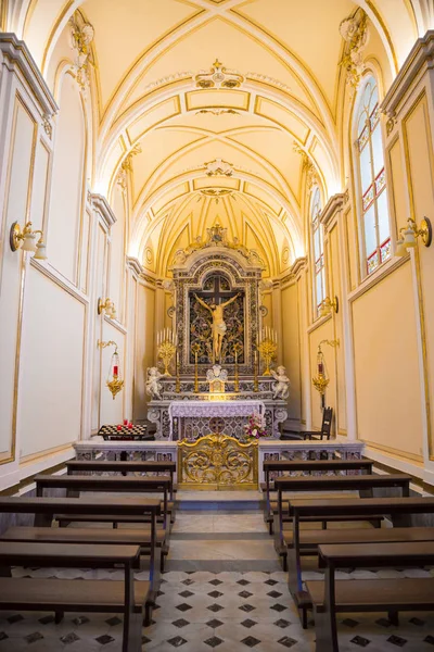 Nawy głównej kościoła Positano — Zdjęcie stockowe