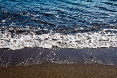 Positano köpük dalgaları