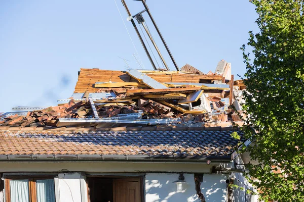 Amatör, Lazio, İtalya 24 Ağustos 2016. Deprem merkezi İtalya richter ölçeğine göre büyüklüğü 6,5 ölçekli. Yıkıcı gücünü.