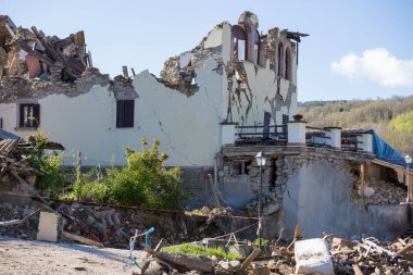 Deprem merkezi İtalya 24 Ağustos 2016. Retrosi