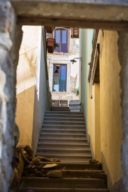 Retrosi, Lazio, İtalya 24 Ağustos 2016. Deprem merkezi İtalya richter ölçeğine göre büyüklüğü 6,5 ölçekli. Yıkıcı gücünü.