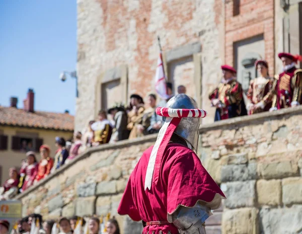 Wśród tańce i muzyka Festiwal tulipanów w miejscowości — Zdjęcie stockowe