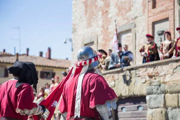 Dans ve müzik köyün Lale Festivali arasında 