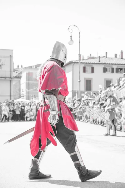 Dans ve müzik köyün Lale Festivali arasında 