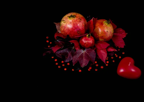 Pomegranate Fruit Pomegranate Tree Composition Leaves Black Background — Stock Photo, Image