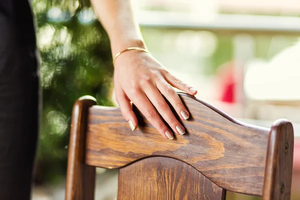 The hand of a beautiful young girl — Stock Photo, Image