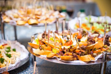 Masa, kanepe, sandviç, açık büfe aperatifler, tatil tablo, dilimlenmiş, gözlük, kutlama, yeni yıl, yılbaşı, fourchette, catering, sofra, Restoran