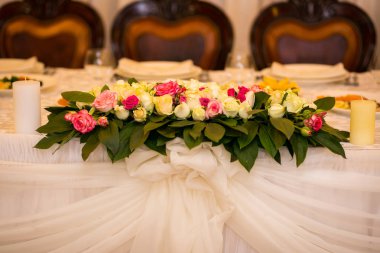 çiçeklerle, Gelin aksesuarları, Avrupa ve Amerikan düğün düğün düğün tablo dekore