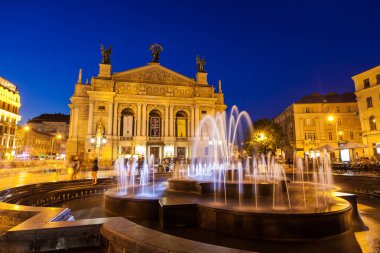 Lviv, Ukrayna - Mayıs 02, 2014.Solomiya Krushelnytska Lviv devlet akademik Tiyatrosu, Opera ve bale veya Lviv Opera Lviv içinde yer alan bir opera ev. 