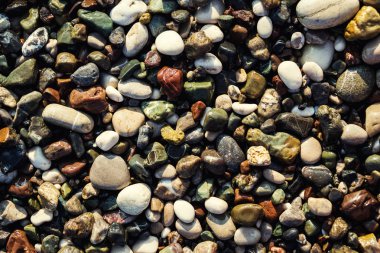 duvar taşları ve deniz, çakıl plaj doku, desen çakıl taş, çakıl plaj, arka plan, gri deniz çakıl kum üzerinde arka plan seyahat kavramı, Türkiye, Florida, Miami gibi