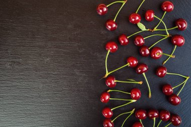 Cherry.Red kiraz. Taze tatlı kiraz ile su damla, yakın up.healthy gıda kavramı, yumuşak odak