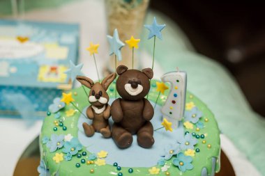 Çikolata. Lezzetli tatlı büfesi kekler. Tatlı tatil büfesi kekler ve diğer tatlılar. Tatlılar, şekerler, tatlı, iyi ki doğdun kavramı içeren tablo