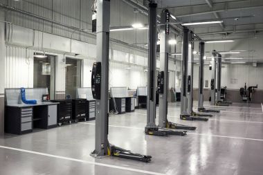 02, Ekim, 2017-Vinnitsa, Ukrayna. Toyota iç araba tamir Servis Merkezi.