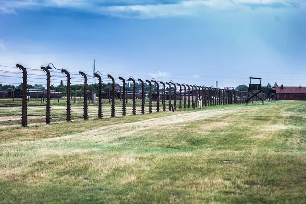 Auschwitz, Polska - 11 lipca 2017 r. Częścią Muzeum obozu koncentracyjnego Auschwitz Birkenau. — Zdjęcie stockowe